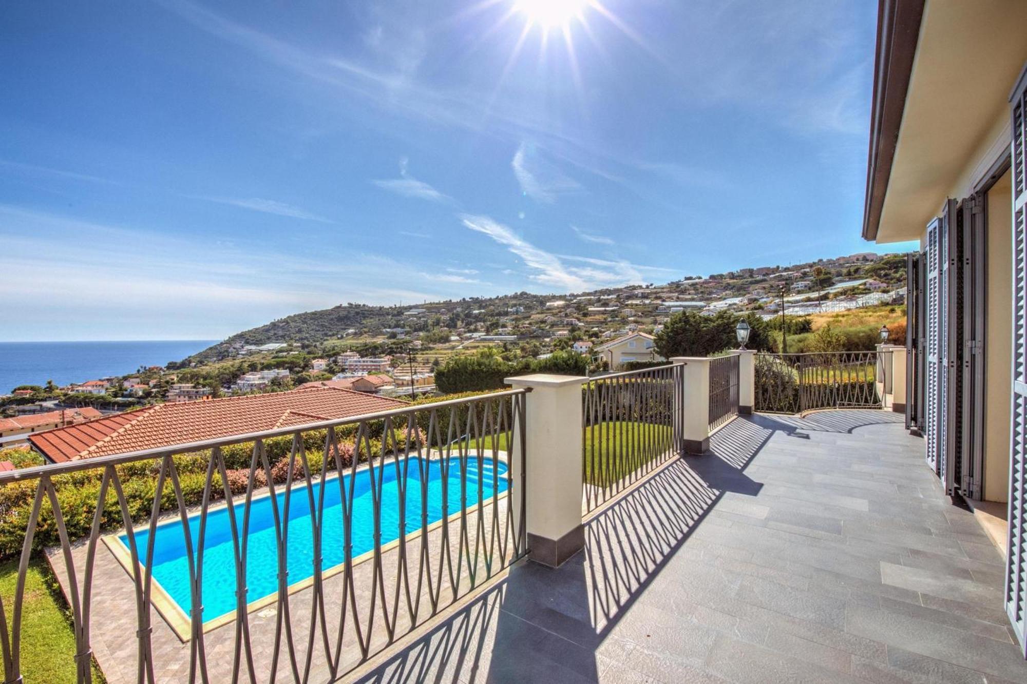 Villa Lucia Riviera Dei Fiori Pool - Happy Rentals Sanremo Dış mekan fotoğraf